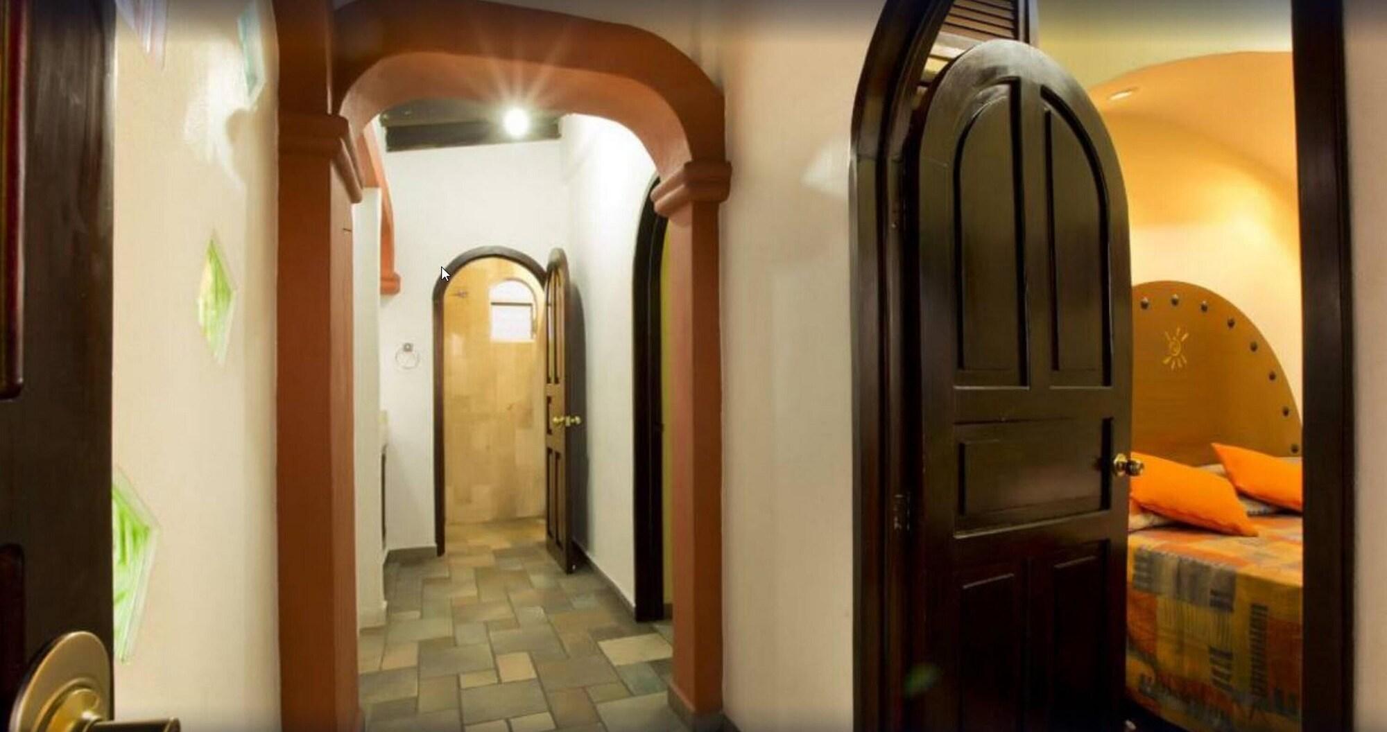 Mocali Hotel Puerto Vallarta Exterior photo